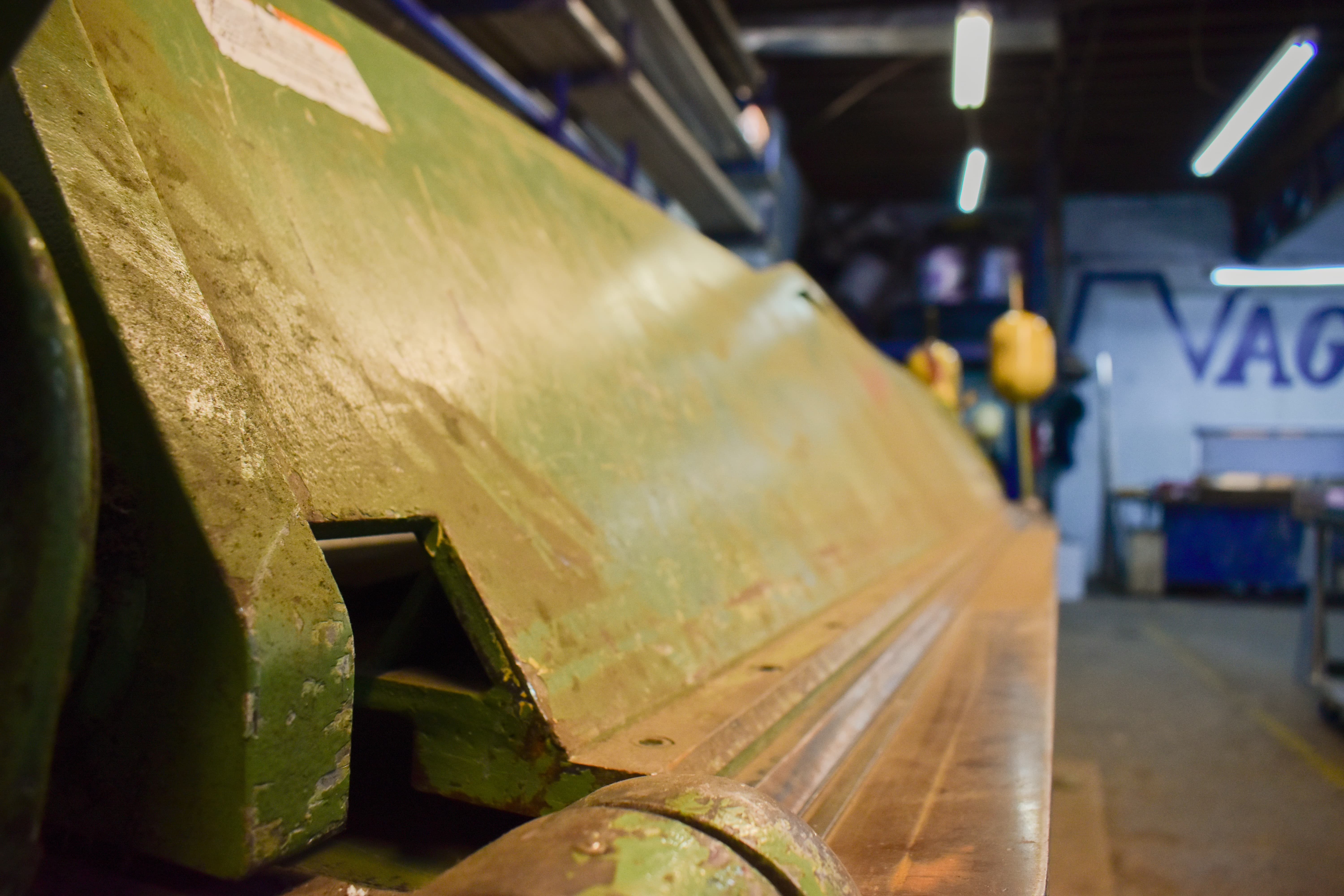 Taller Vago con personal trabajando