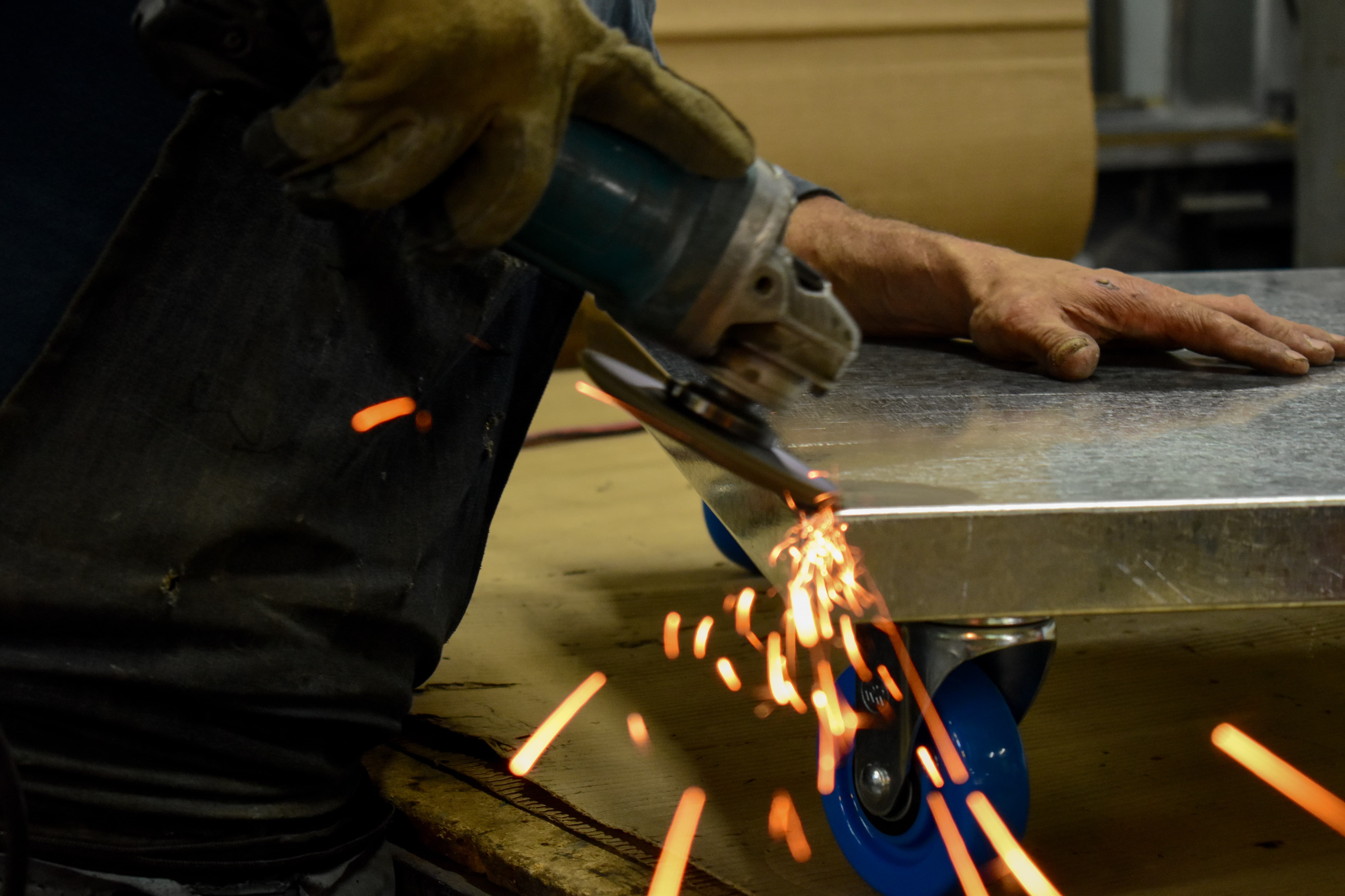 Mesa metálica en armado