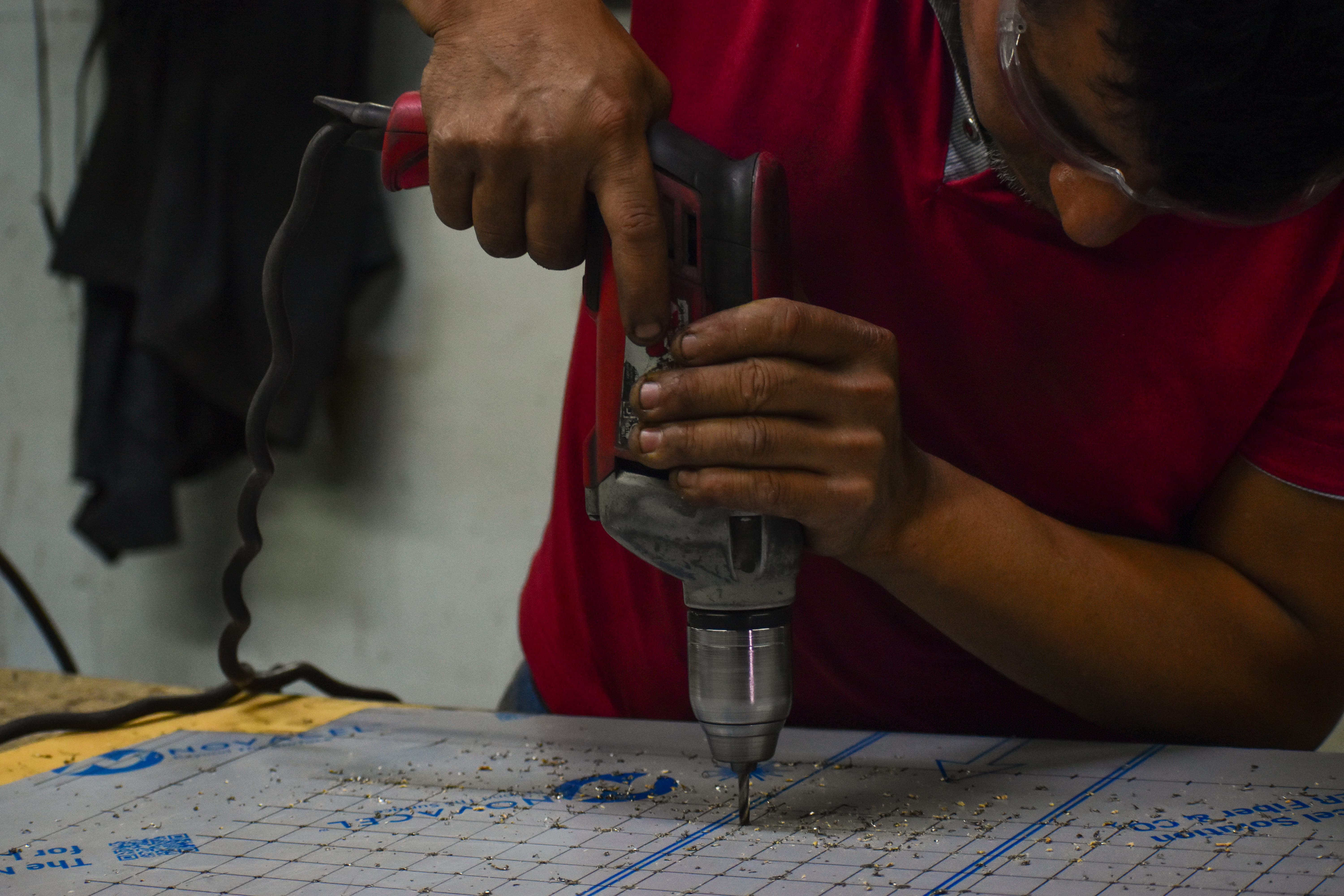 Instalacion de equipo metalico